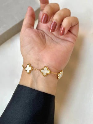 Four Leaf Clover Bracelet (Gift Packaging) π