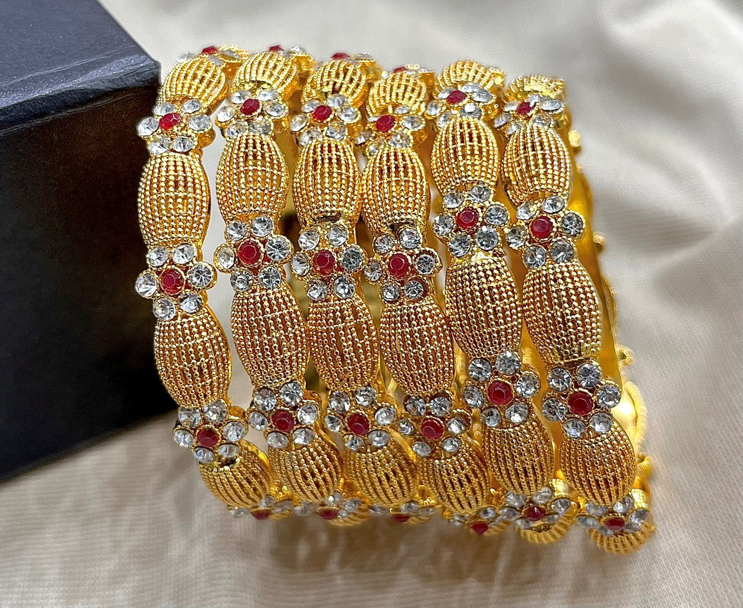 Gold Bangle Maroon (01)