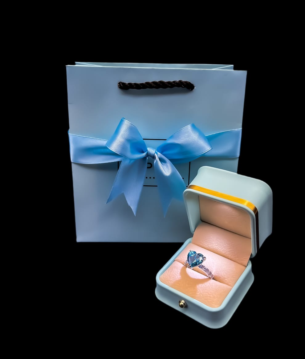Blue Stone Adjustable Heart Ring with Premium Light Box π