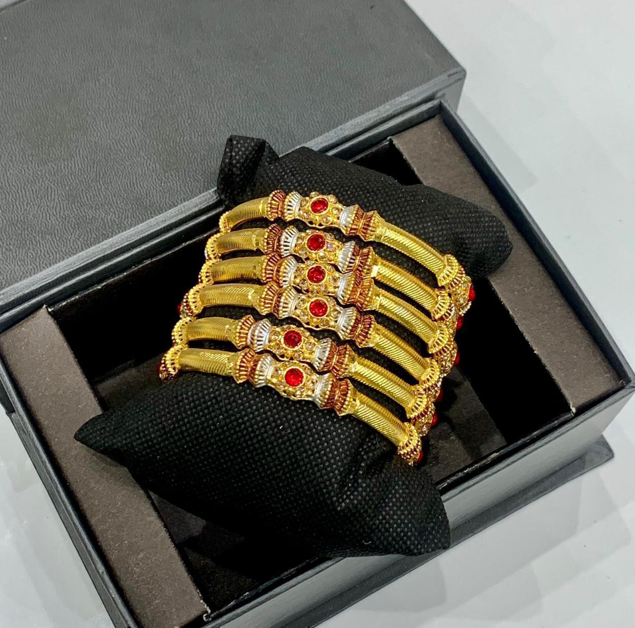 GOLD BANGLE (03)
