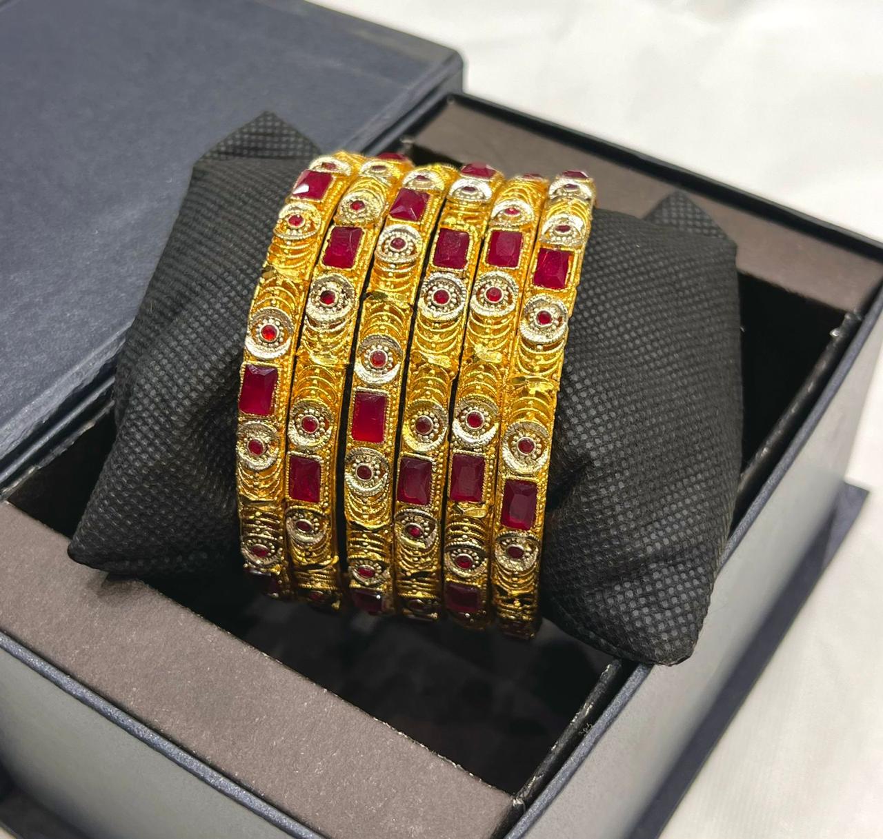 GOLD BANGLE (07)